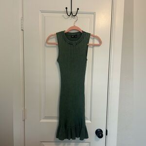 Aakaa Green Ribbed Sleeveless Dress